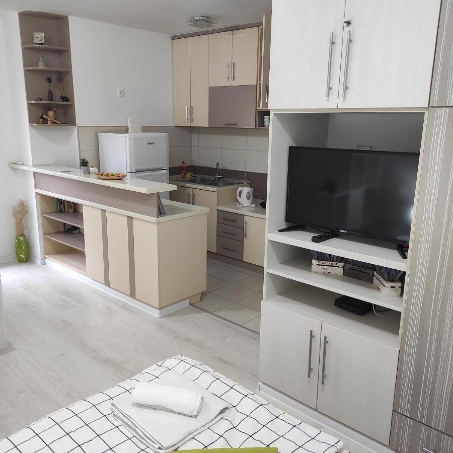 Apartman Jevrejska Banja Luka Buitenkant foto